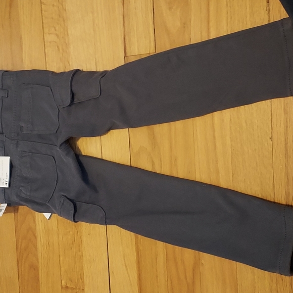 Old navy brand new pants - Picture 4 of 4